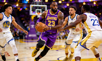 NBA比赛录像回放缩略图，湖人队对阵勇士队，詹姆斯持球进攻